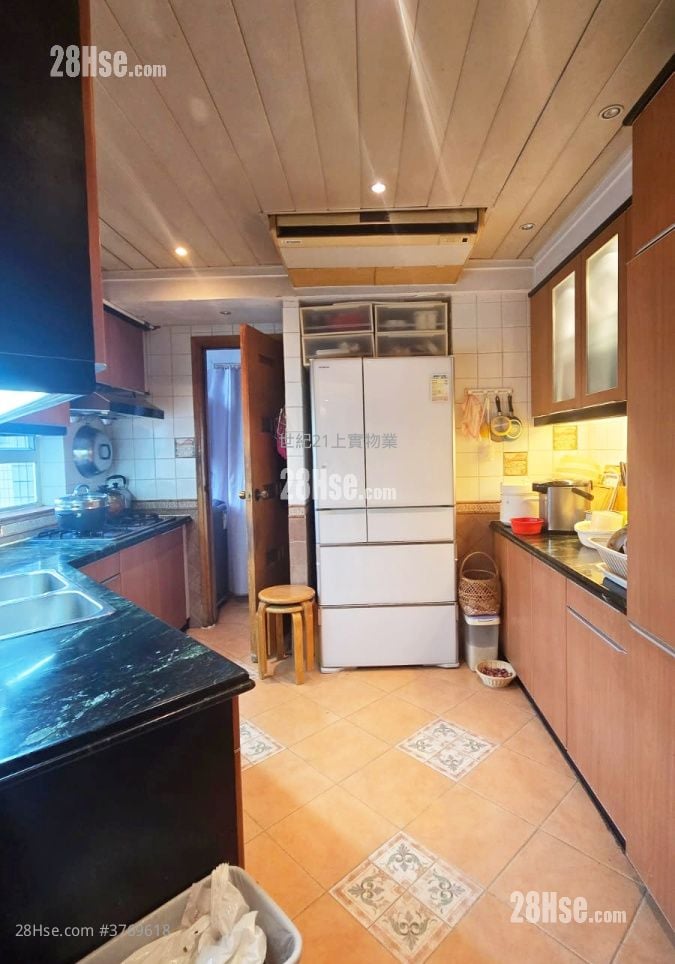 又一村花园 售盘 4 房 , 2 浴室 1,581 平方尺