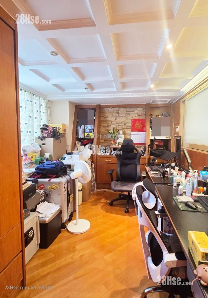 又一村花园 售盘 4 房 , 2 浴室 1,581 平方尺