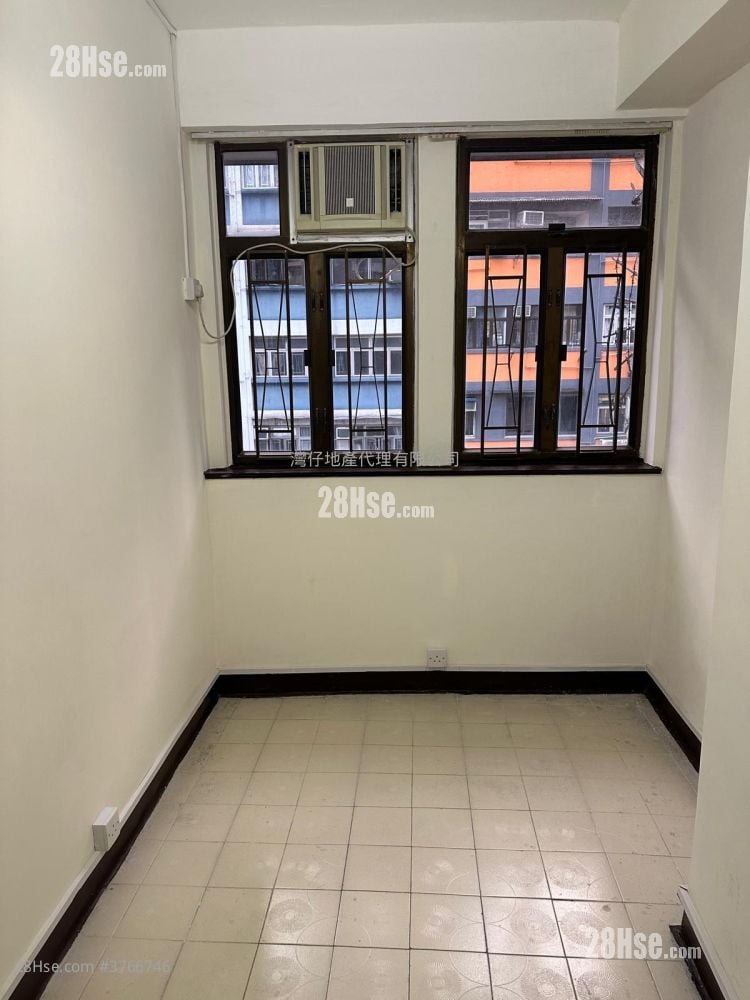 Lai Shan Mansion Sell 2 Bedrooms , 1 Bathroom 320 ft²