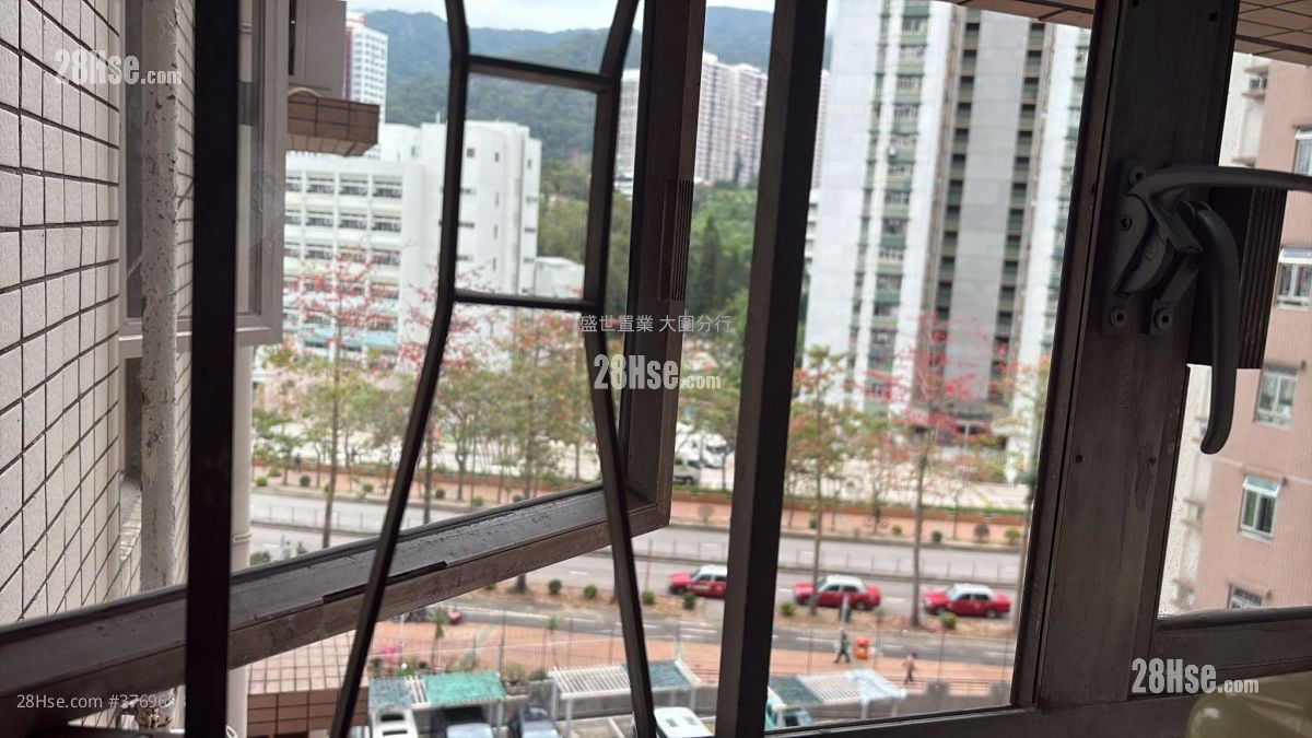 Carado Garden Sell 3 Bedrooms , 1 Bathroom