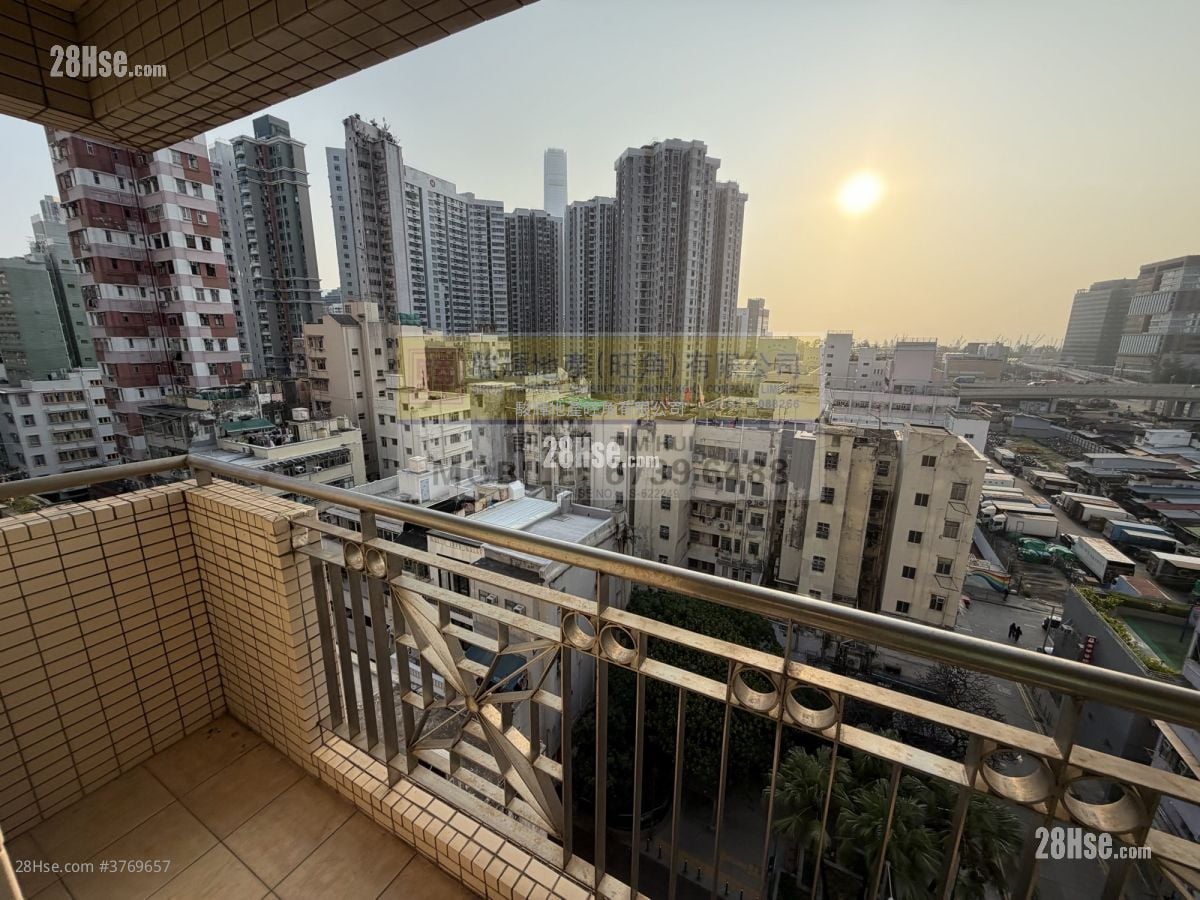 Yau On Court Sell 2 Bedrooms , 1 Bathroom 315 ft²