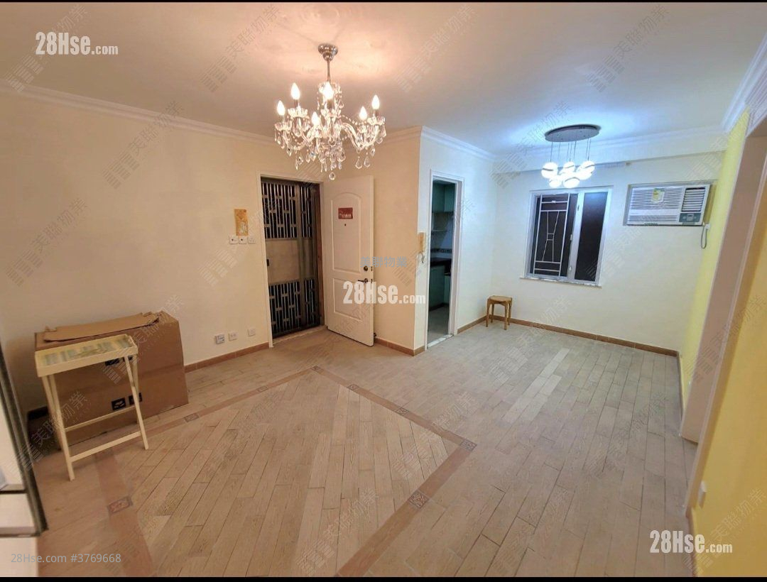 Sun Kwai Hing Gardens Sell 3 Bedrooms , 1 Bathroom 570 ft²