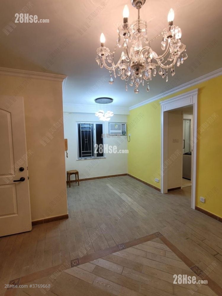 Sun Kwai Hing Gardens Sell 3 Bedrooms , 1 Bathroom 570 ft²