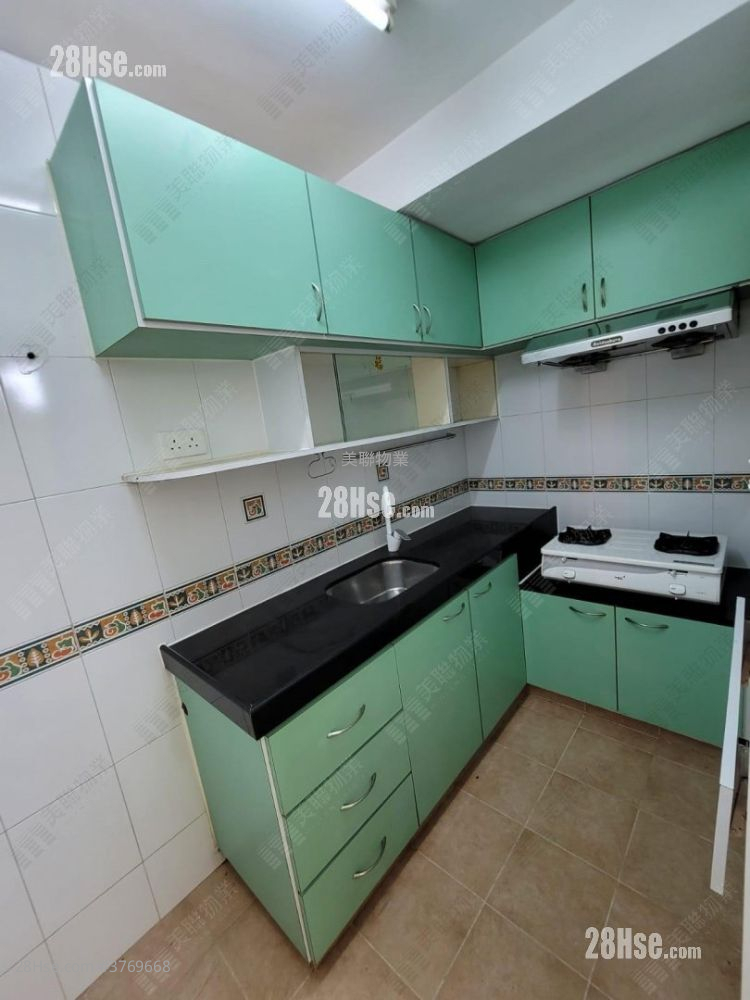 Sun Kwai Hing Gardens Sell 3 Bedrooms , 1 Bathroom 570 ft²