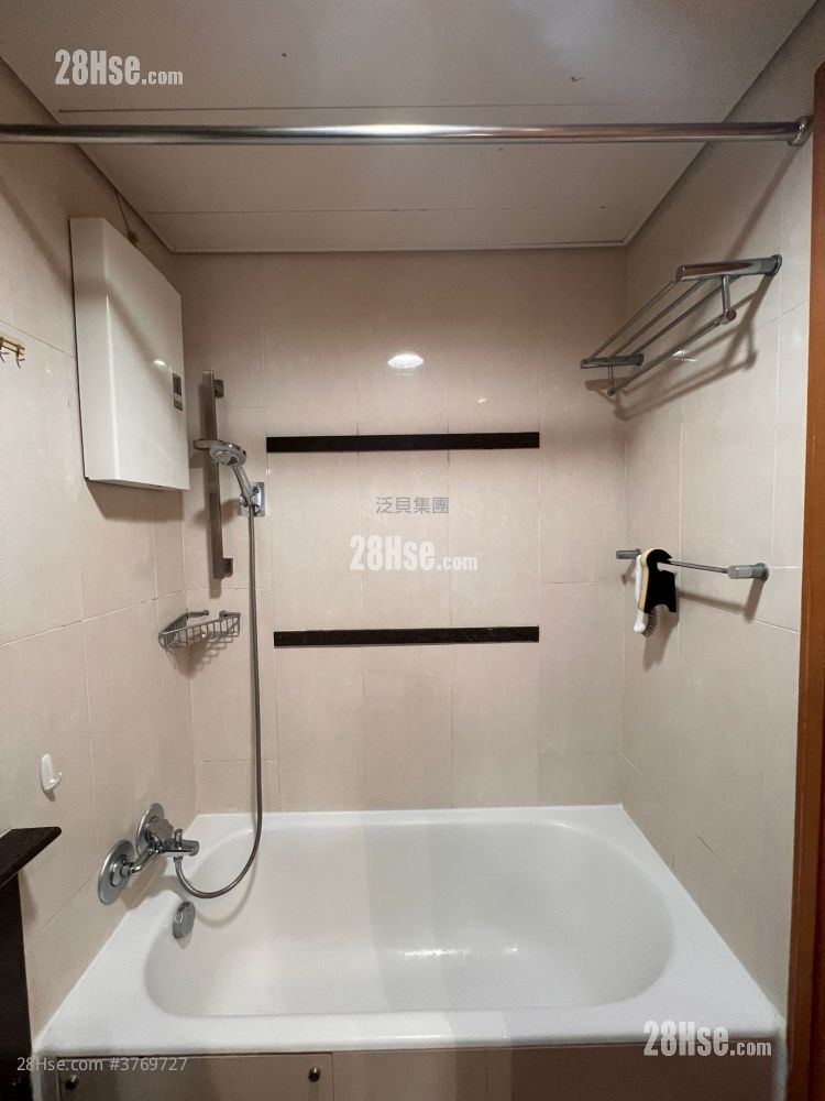 君傲湾 售盘 3 房 , 1 浴室 618 平方尺