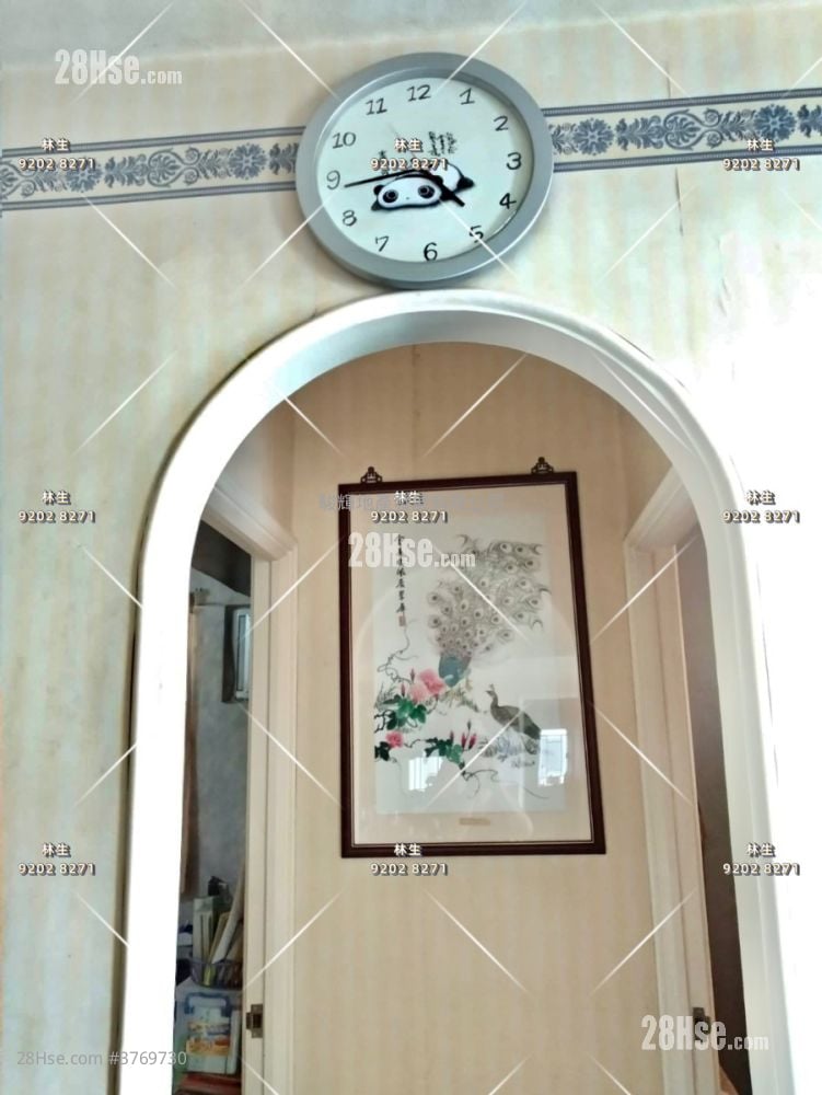 Man Fai Building Sell 3 Bedrooms , 1 Bathroom 750 ft²