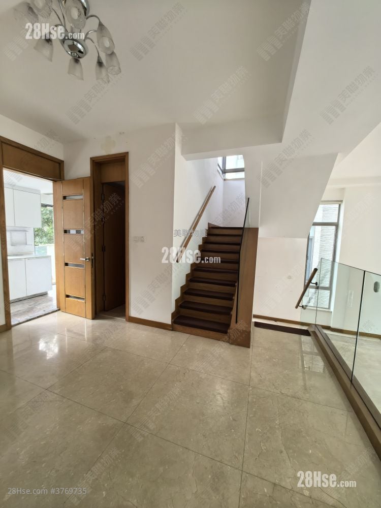 The Green Sell 4 Bedrooms 2,039 ft²