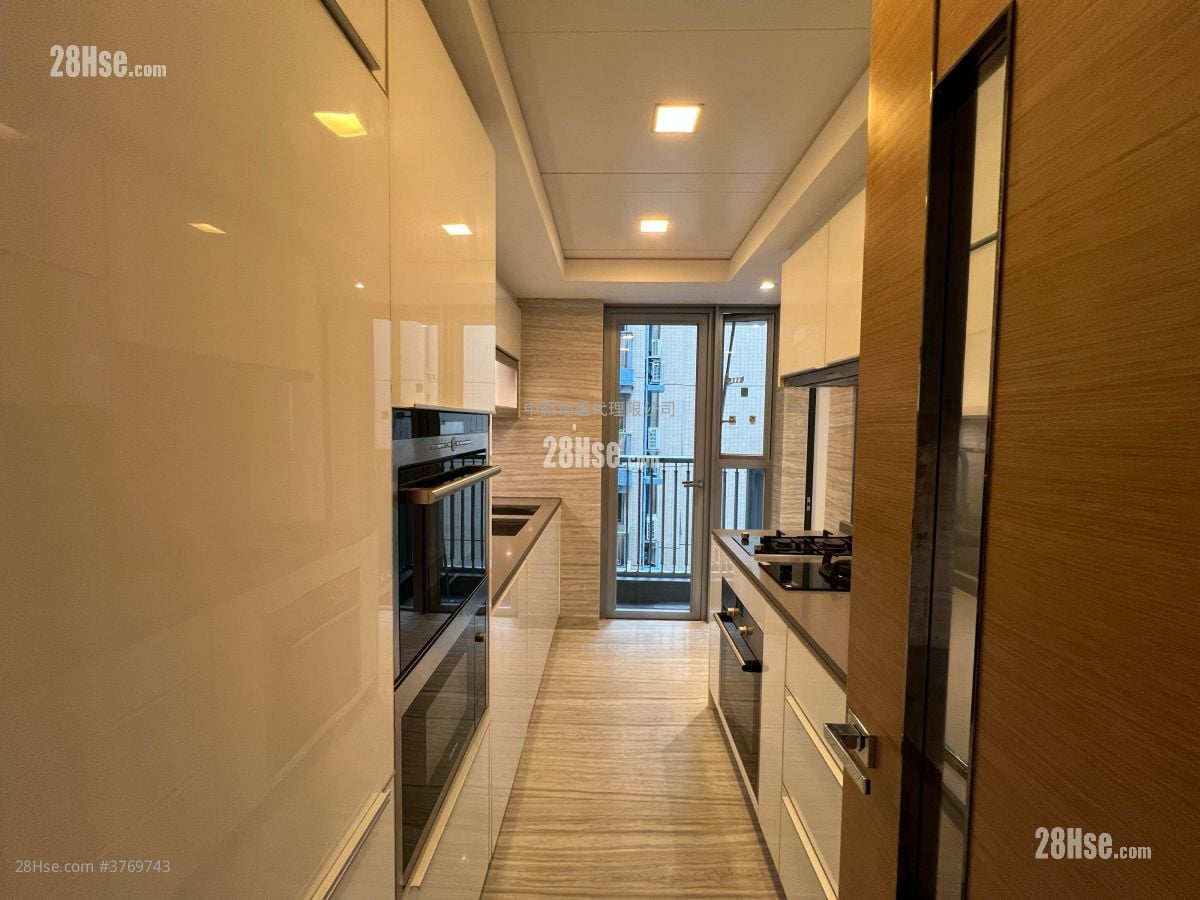 Park Yoho Sell 3 Bedrooms , 1 Bathroom 608 ft²