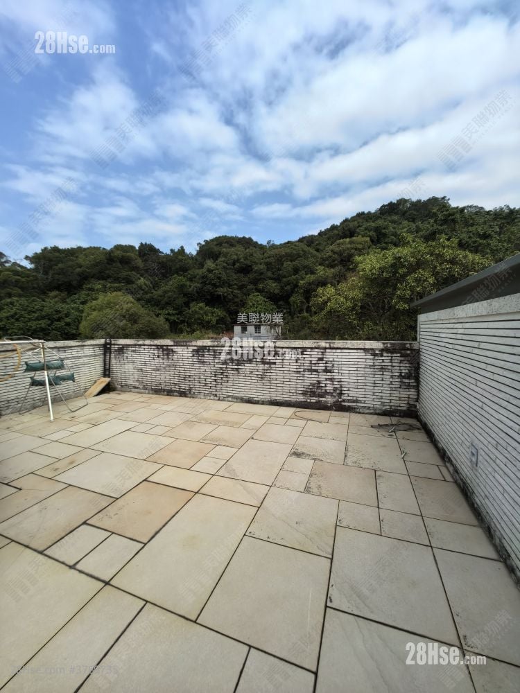 The Green Sell 4 Bedrooms 2,039 ft²