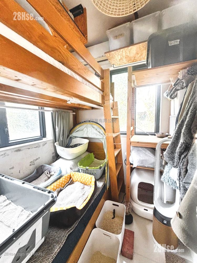 Village Sell 3 Bedrooms , 1 Bathroom 600 ft²