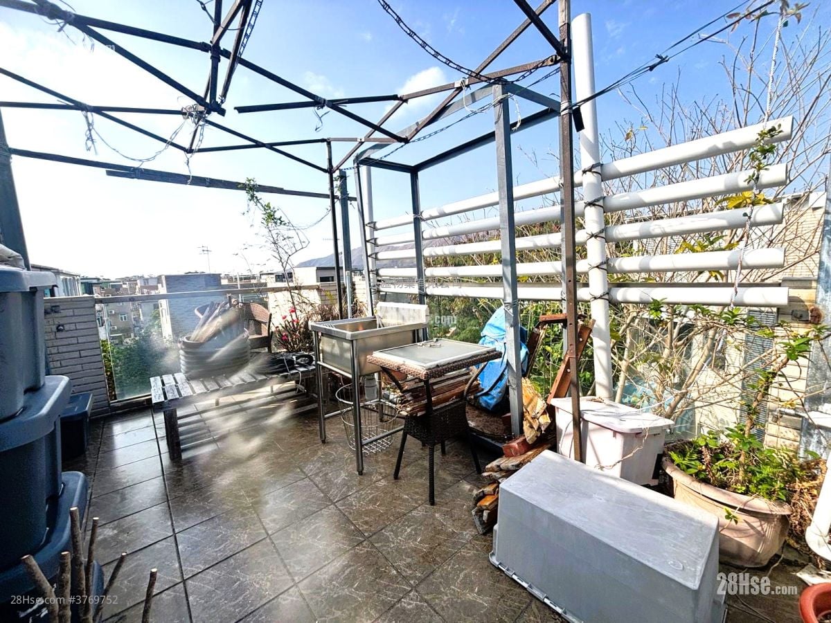 Village Sell 3 Bedrooms , 1 Bathroom 600 ft²