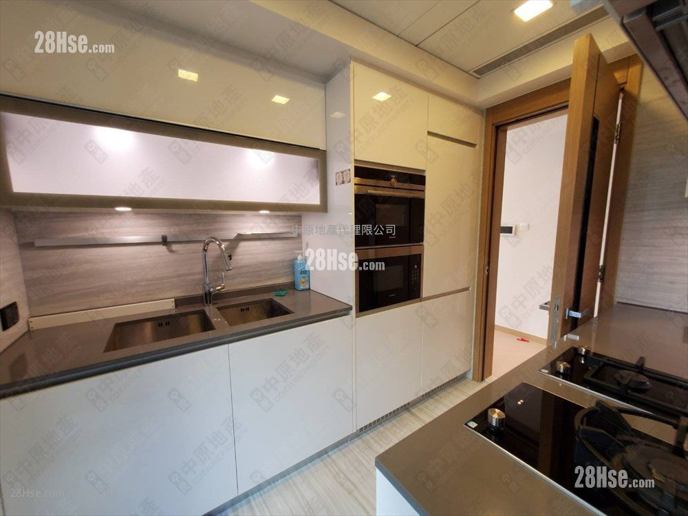 Park Yoho Sell 4 Bedrooms , 3 Bathrooms 930 ft²