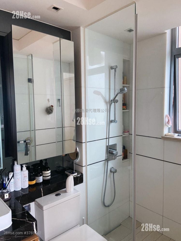 Park Yoho Sell 2 Bedrooms , 1 Bathroom 405 ft²