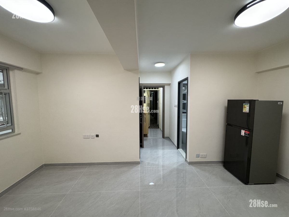 Whampoa Estate Sell 2 Bedrooms , 1 Bathroom 401 ft²