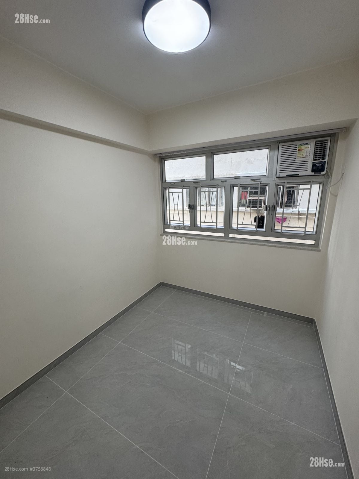 Whampoa Estate Sell 2 Bedrooms , 1 Bathroom 401 ft²