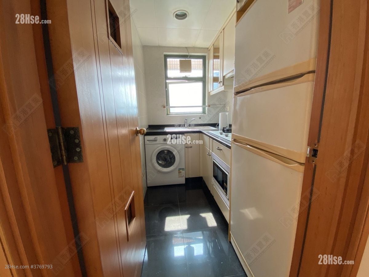 Park Avenue Sell 2 Bedrooms , 1 Bathroom 449 ft²