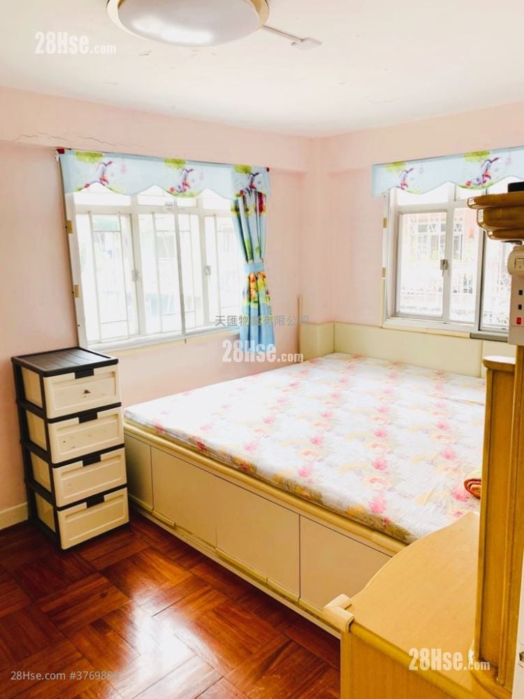 元朗村屋 售盘 3 房 , 1 浴室 700 平方尺