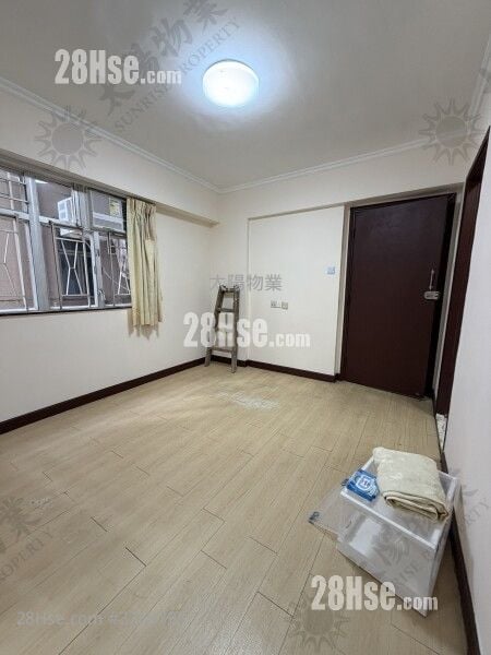 Whampoa Estate Sell 2 Bedrooms 323 ft²