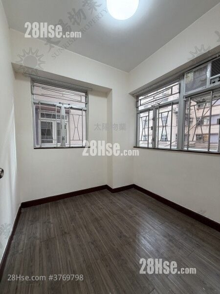 Whampoa Estate Sell 2 Bedrooms 323 ft²