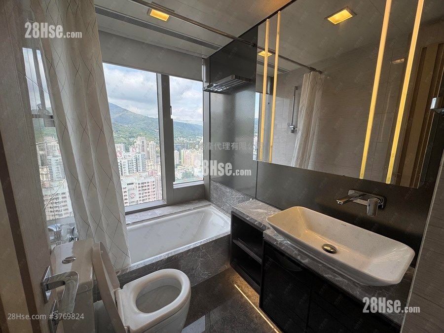 海之恋 售盘 3 房 773 平方尺