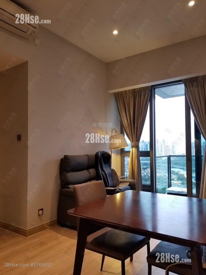 Esplanade Sell 2 Bedrooms , 1 Bathroom 448 ft²