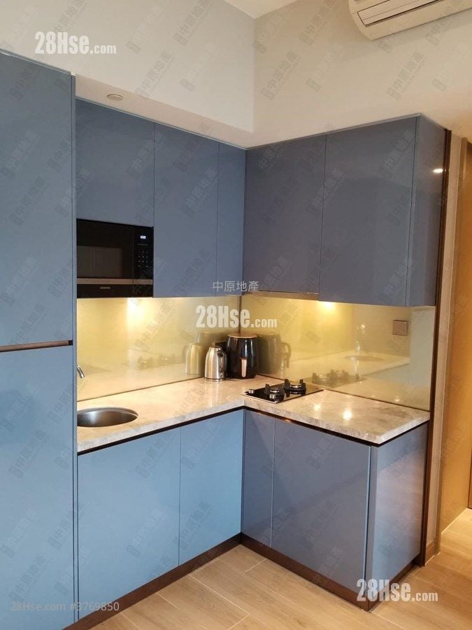 Esplanade Sell 2 Bedrooms , 1 Bathroom 448 ft²