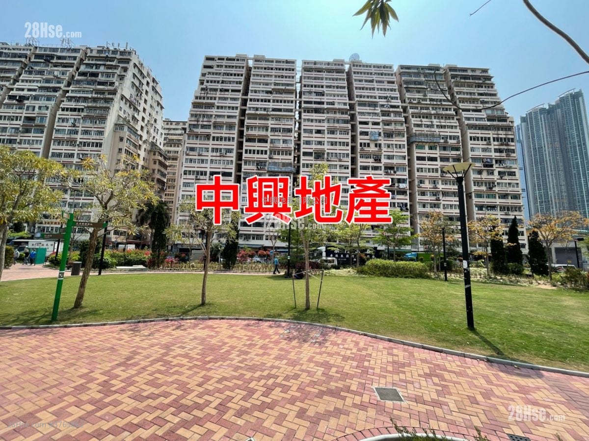 Man Wai Building Sell 3 Bedrooms 565 ft²