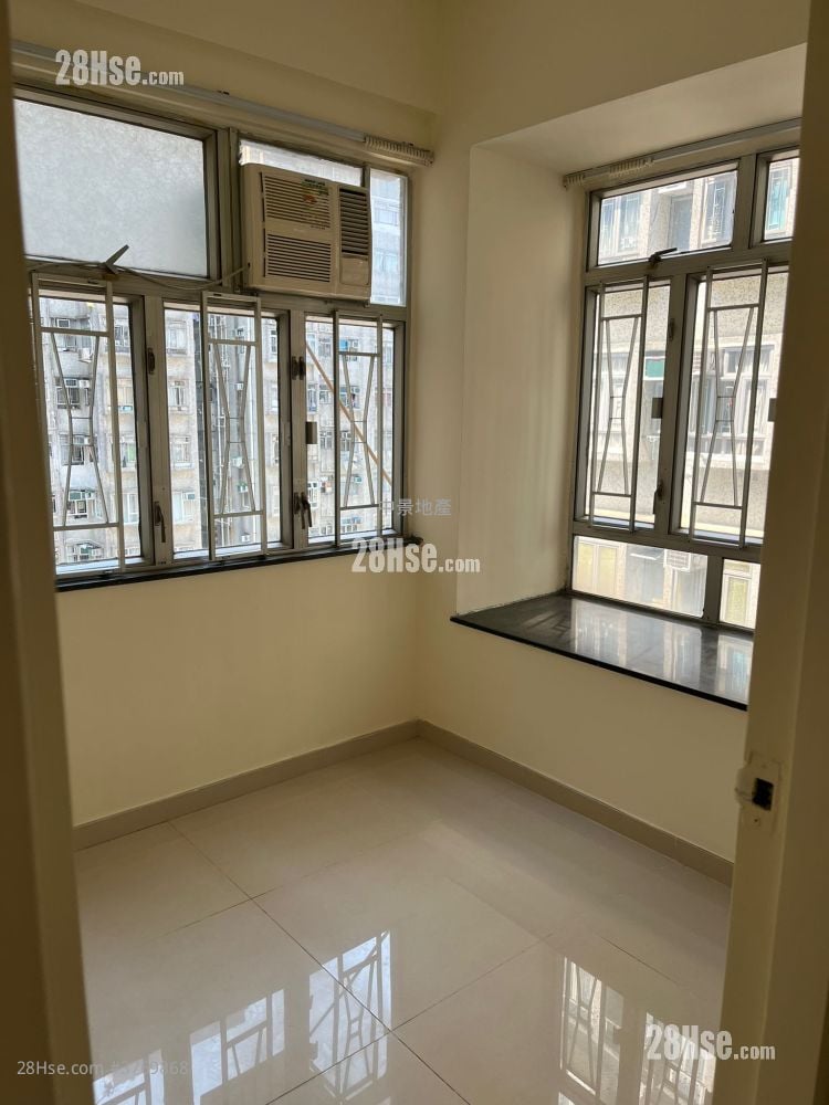 Grandview Garden Sell 2 Bedrooms , 1 Bathroom 354 ft²