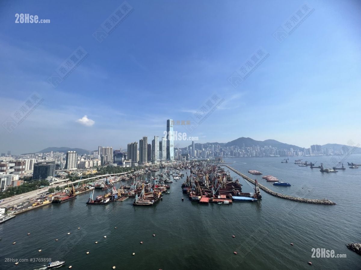 一号银海 售盘 3 房 , 2 浴室 746 平方尺