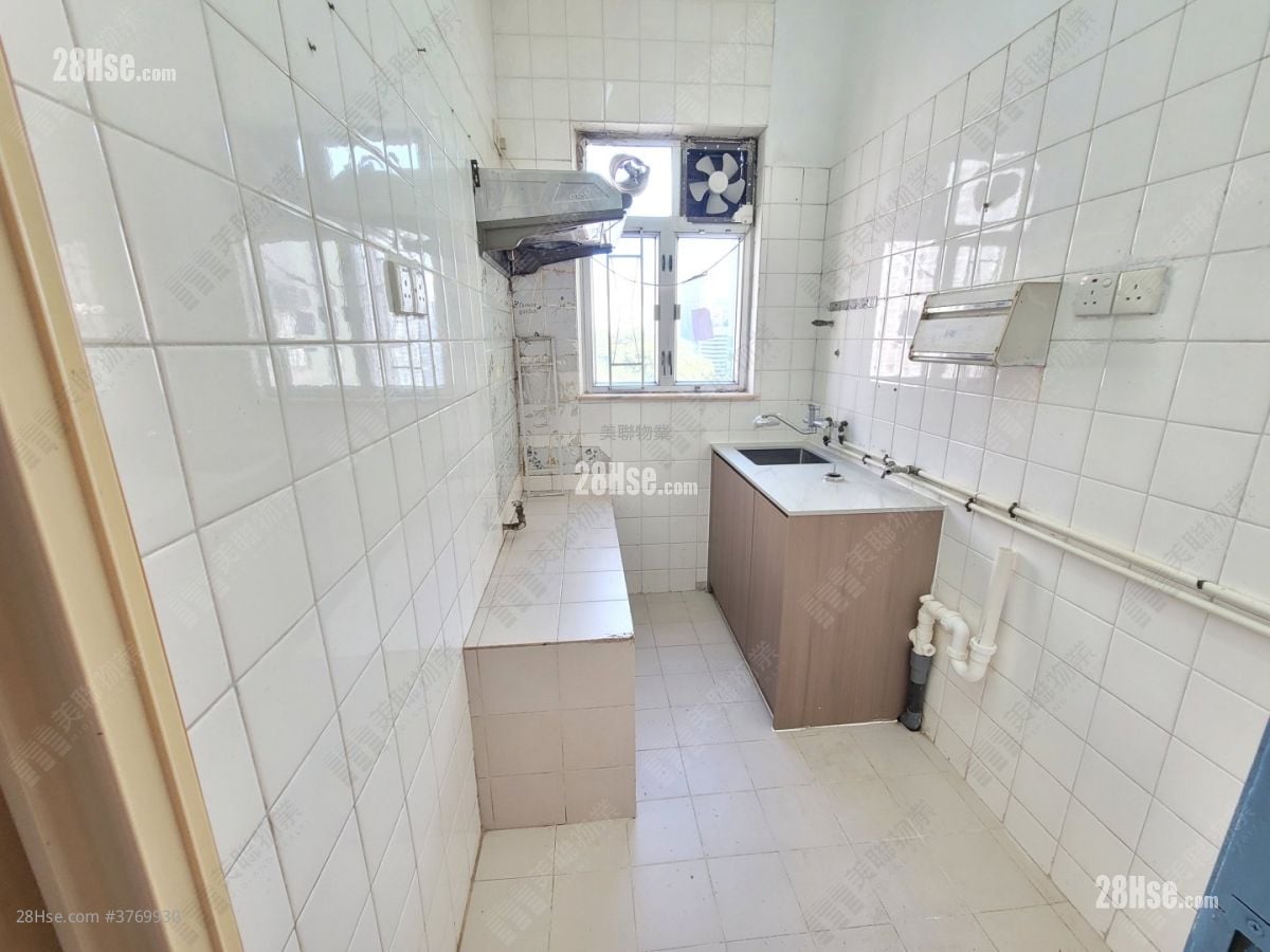 Connie Towers Sell 2 Bedrooms 456 ft²