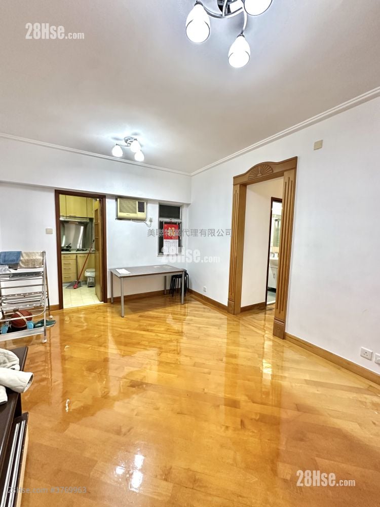 荃景花园 售盘 3 房 , 1 浴室 529 平方尺