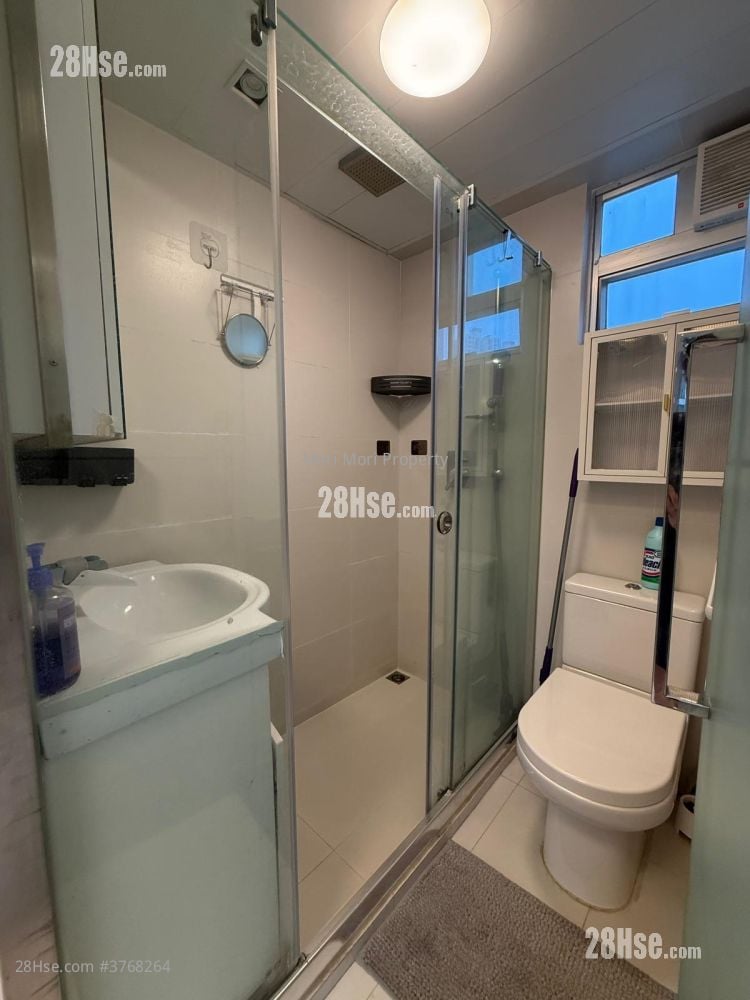 Cheerful Court Sell Studio , 1 Bathroom 256 ft²