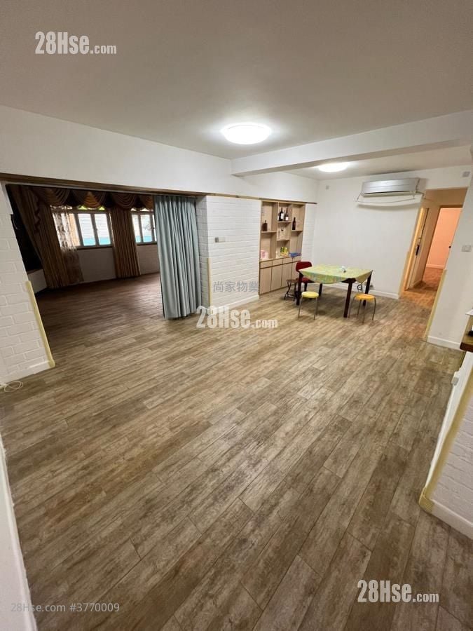 Villa Pinada House Sell 3 Bedrooms , 3 Bathrooms 793 ft²