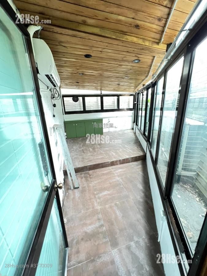 Villa Pinada House Sell 3 Bedrooms , 3 Bathrooms 793 ft²