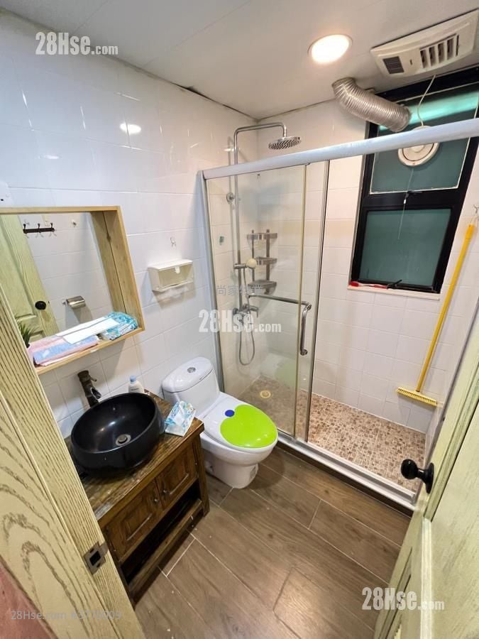 Villa Pinada House Sell 3 Bedrooms , 3 Bathrooms 793 ft²