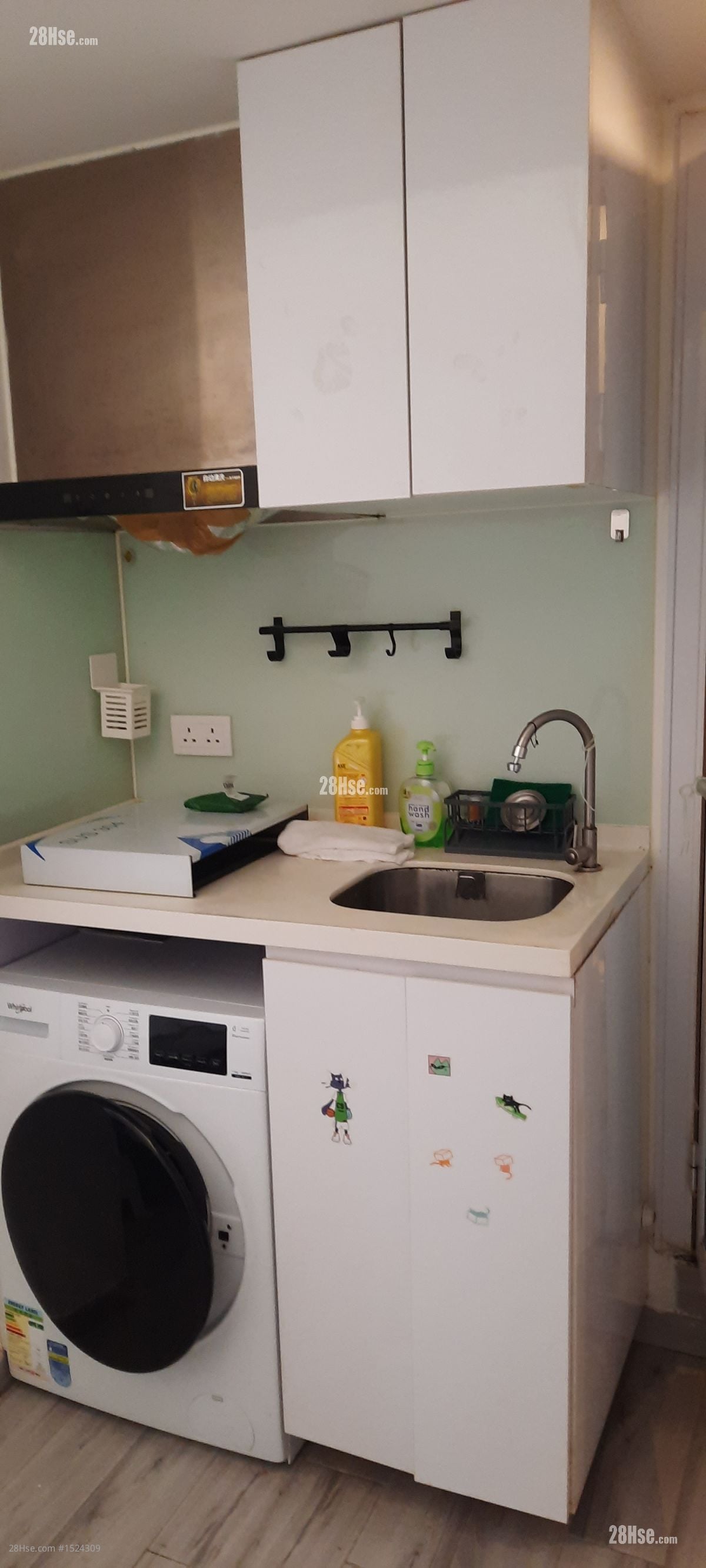 Cozy Studio In Tsimshatsui Rental 150 ft²