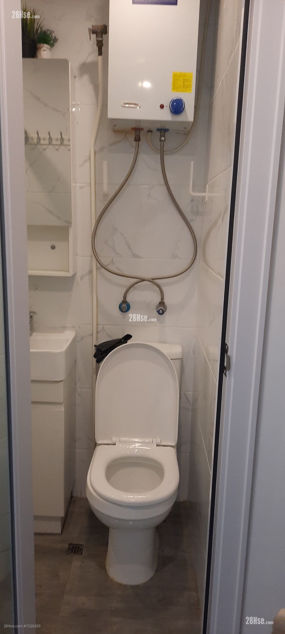 Cozy Studio In Tsimshatsui Rental 150 ft²