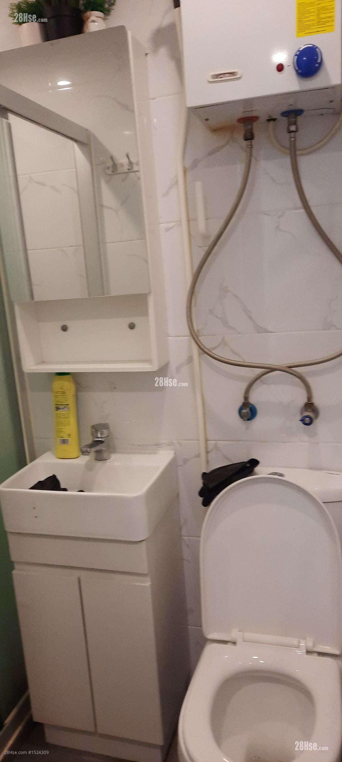 Cozy Studio In Tsimshatsui Rental 150 ft²