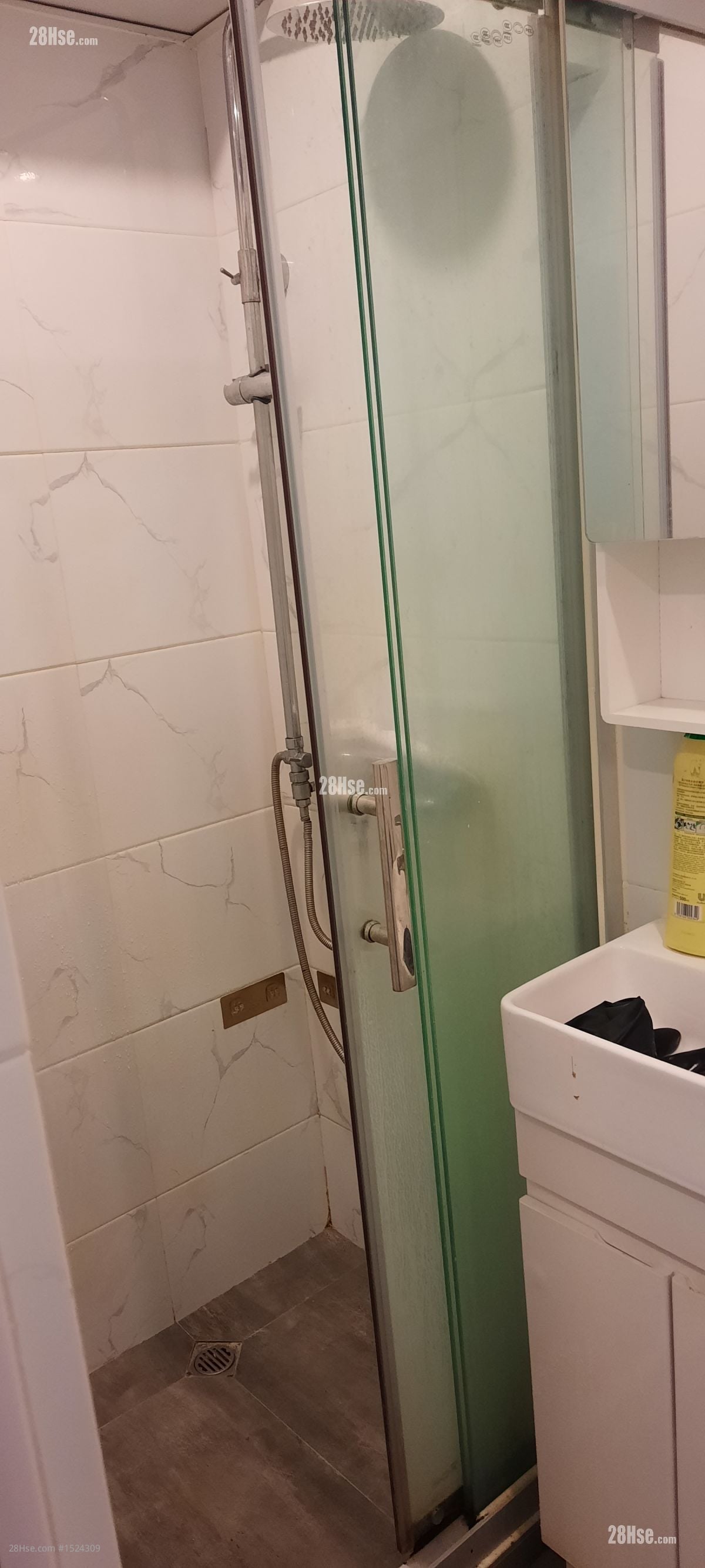 Cozy Studio In Tsimshatsui Rental 150 ft²