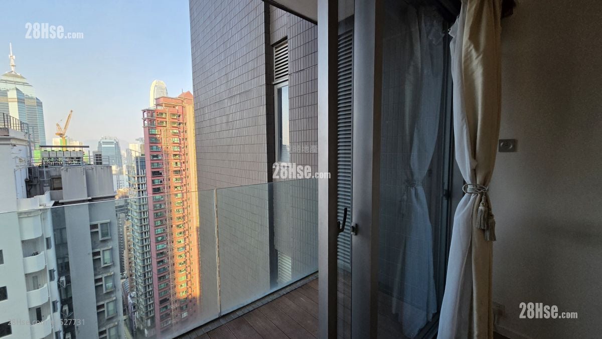 Soho 38 Rental 2 Bedrooms , 1 Bathroom 489 ft²