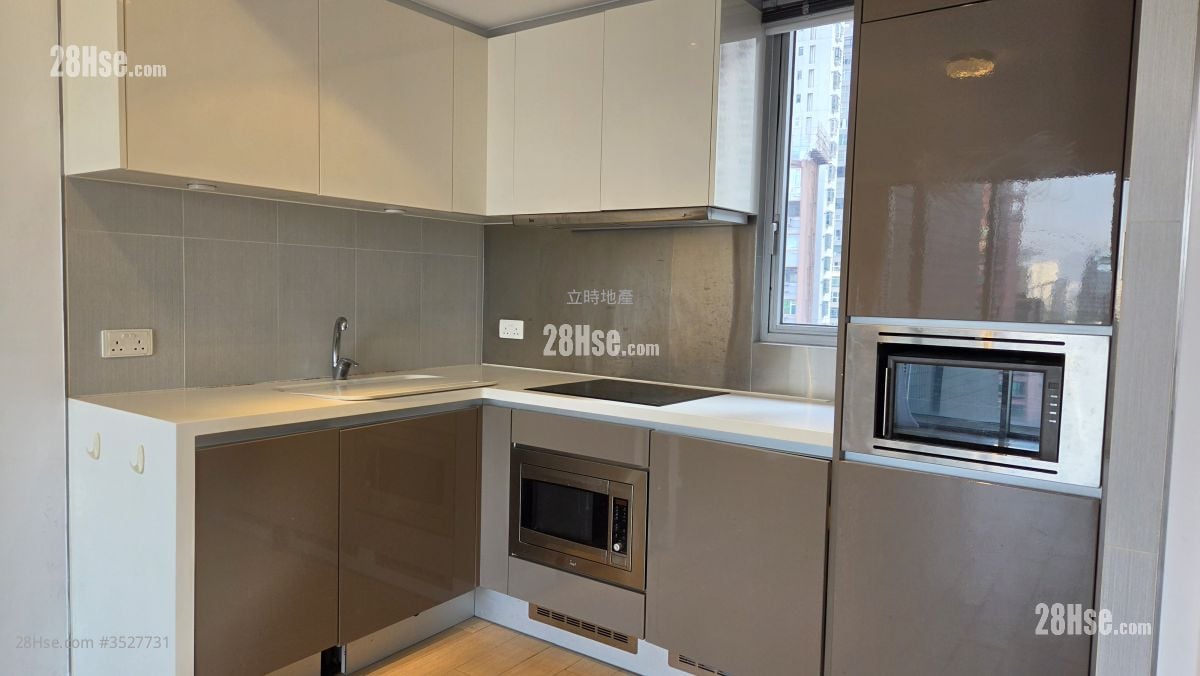 Soho 38 Rental 2 Bedrooms , 1 Bathroom 489 ft²