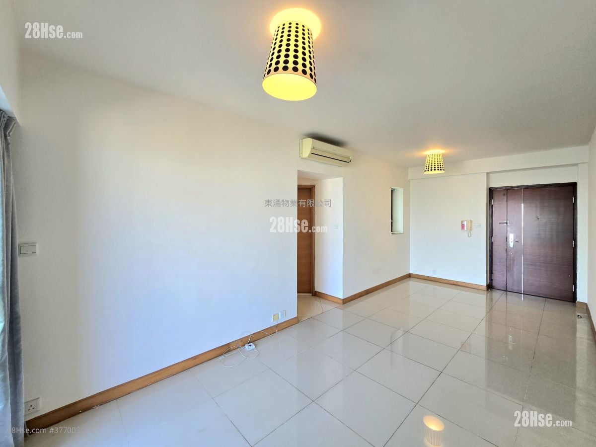 蓝天海岸 售盘 3 房 , 2 浴室 777 平方尺