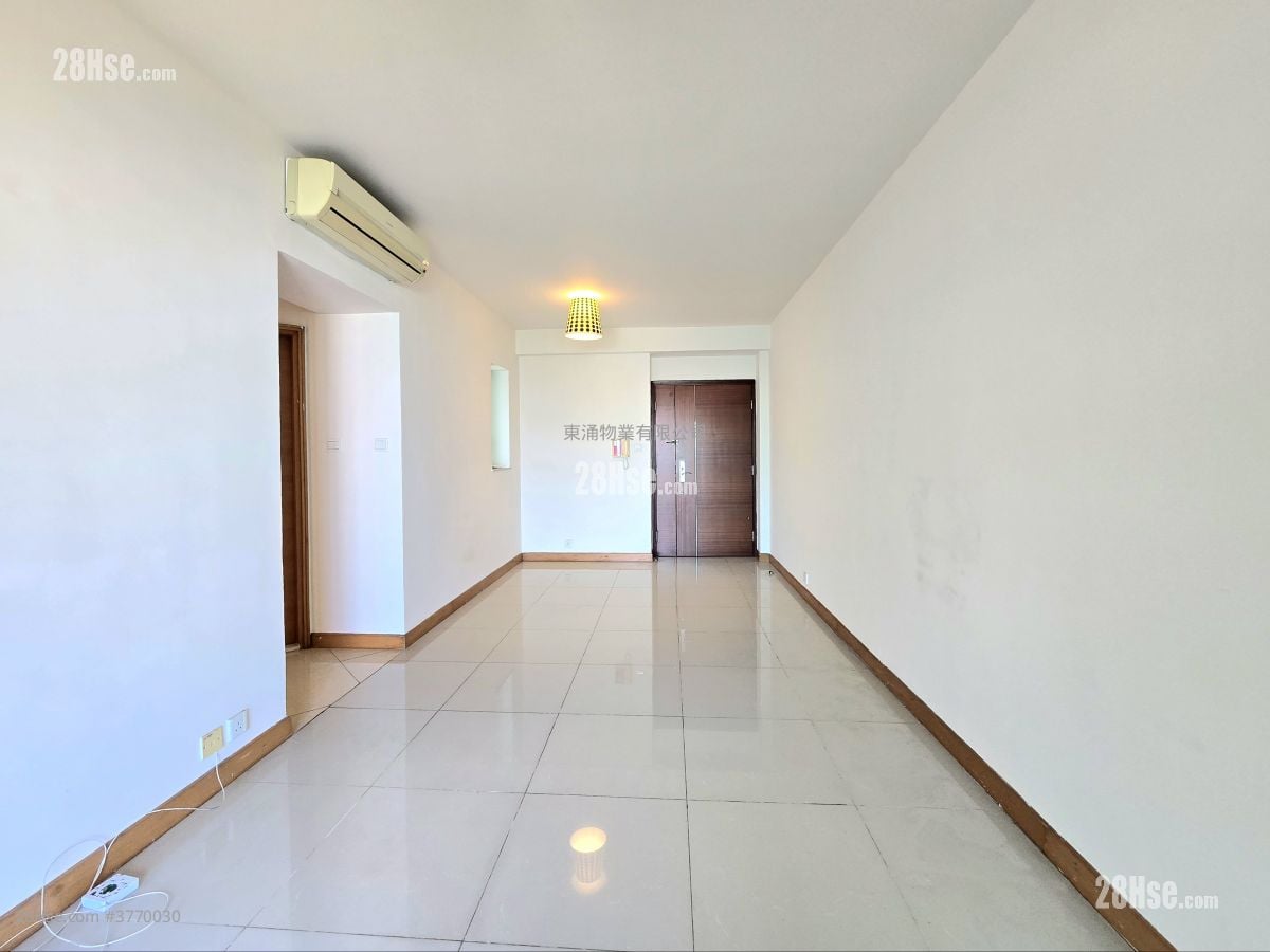 蓝天海岸 售盘 3 房 , 2 浴室 777 平方尺