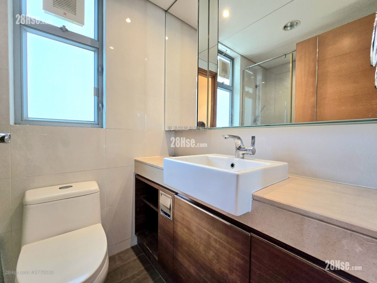 蓝天海岸 售盘 3 房 , 2 浴室 777 平方尺