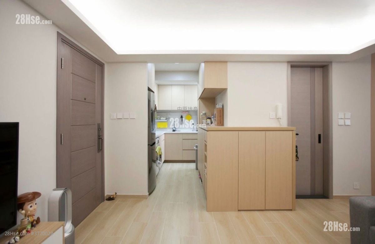 Tin Shing Court Sell 1 Bedroom 429 ft²