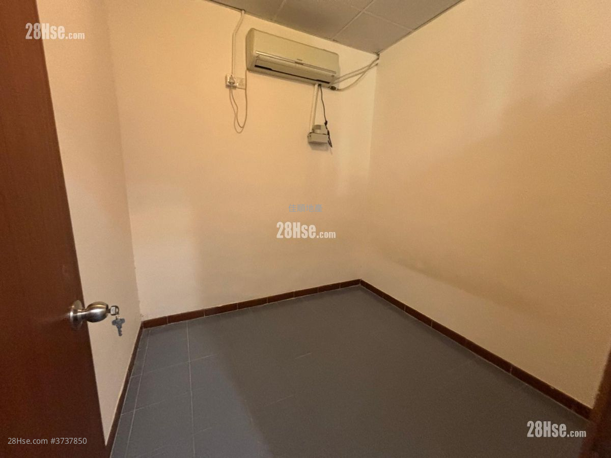 Village Rental 2 Bedrooms , 1 Bathroom
