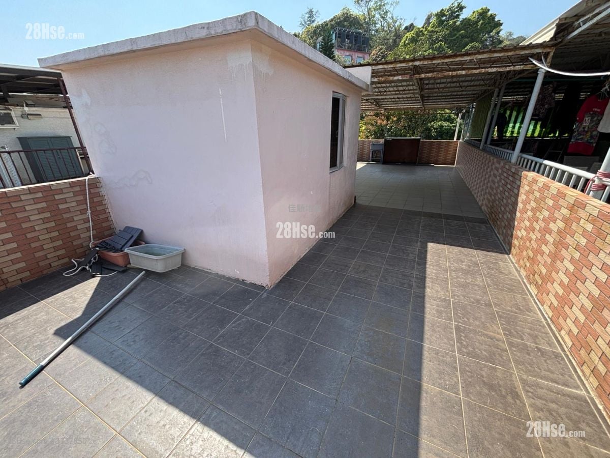 Village Rental 2 Bedrooms , 1 Bathroom