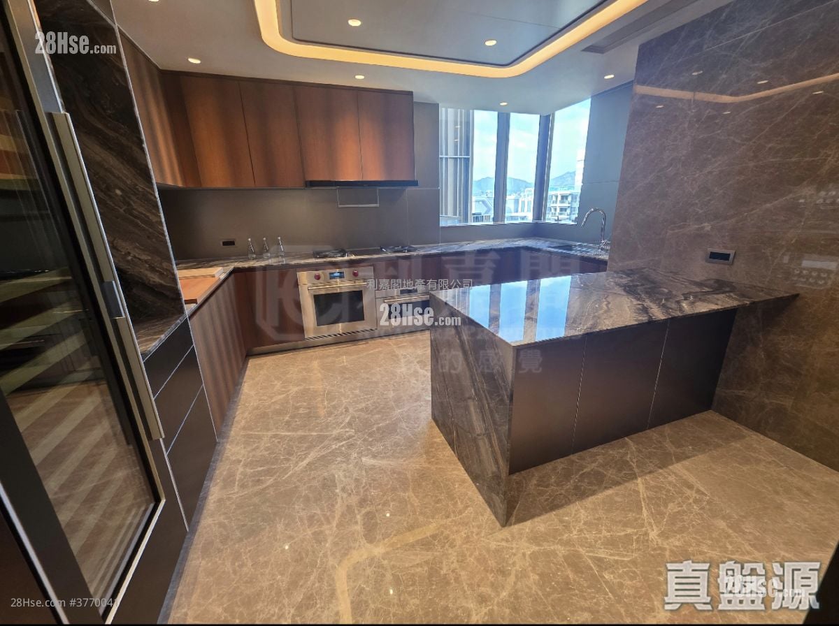 Pano Harbour Sell 5+ Bedrooms 2,729 ft²