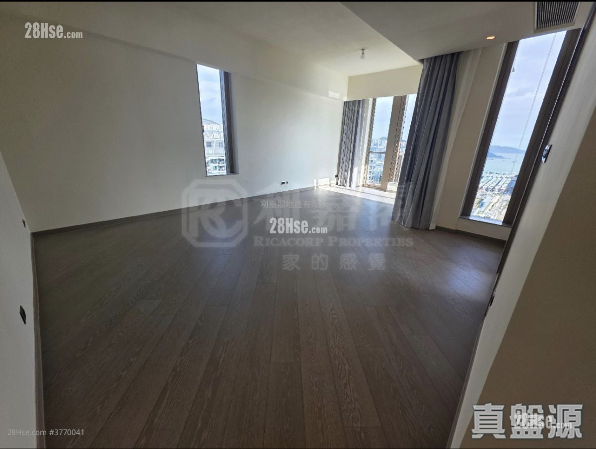 Pano Harbour Sell 5+ Bedrooms 2,729 ft²