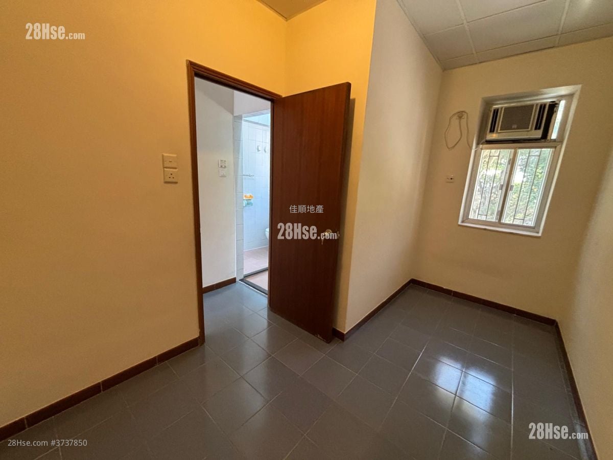 Village Rental 2 Bedrooms , 1 Bathroom